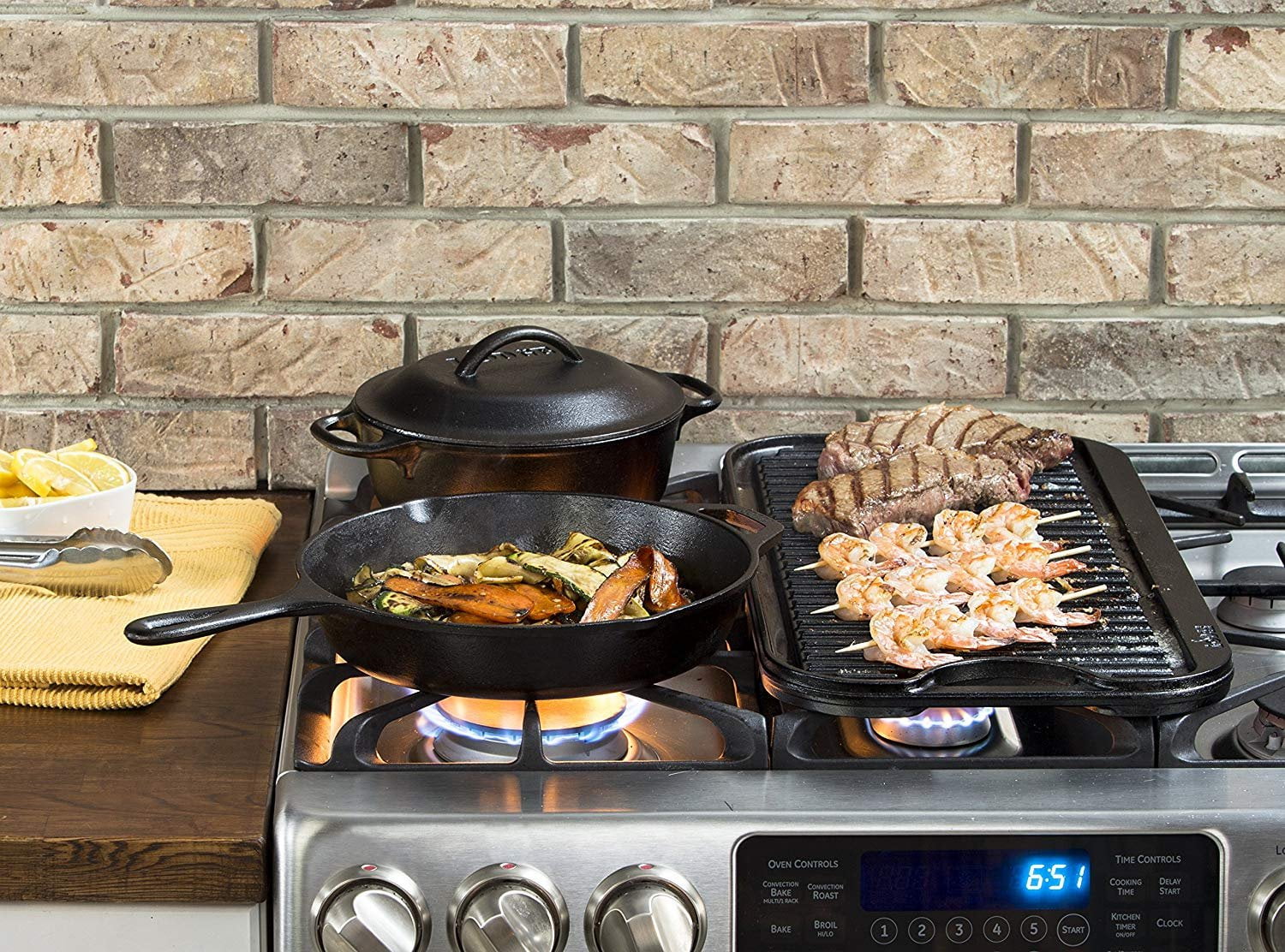 Lodge L8GP3 Cast Iron Grill Pan, 10.25-inch J40451