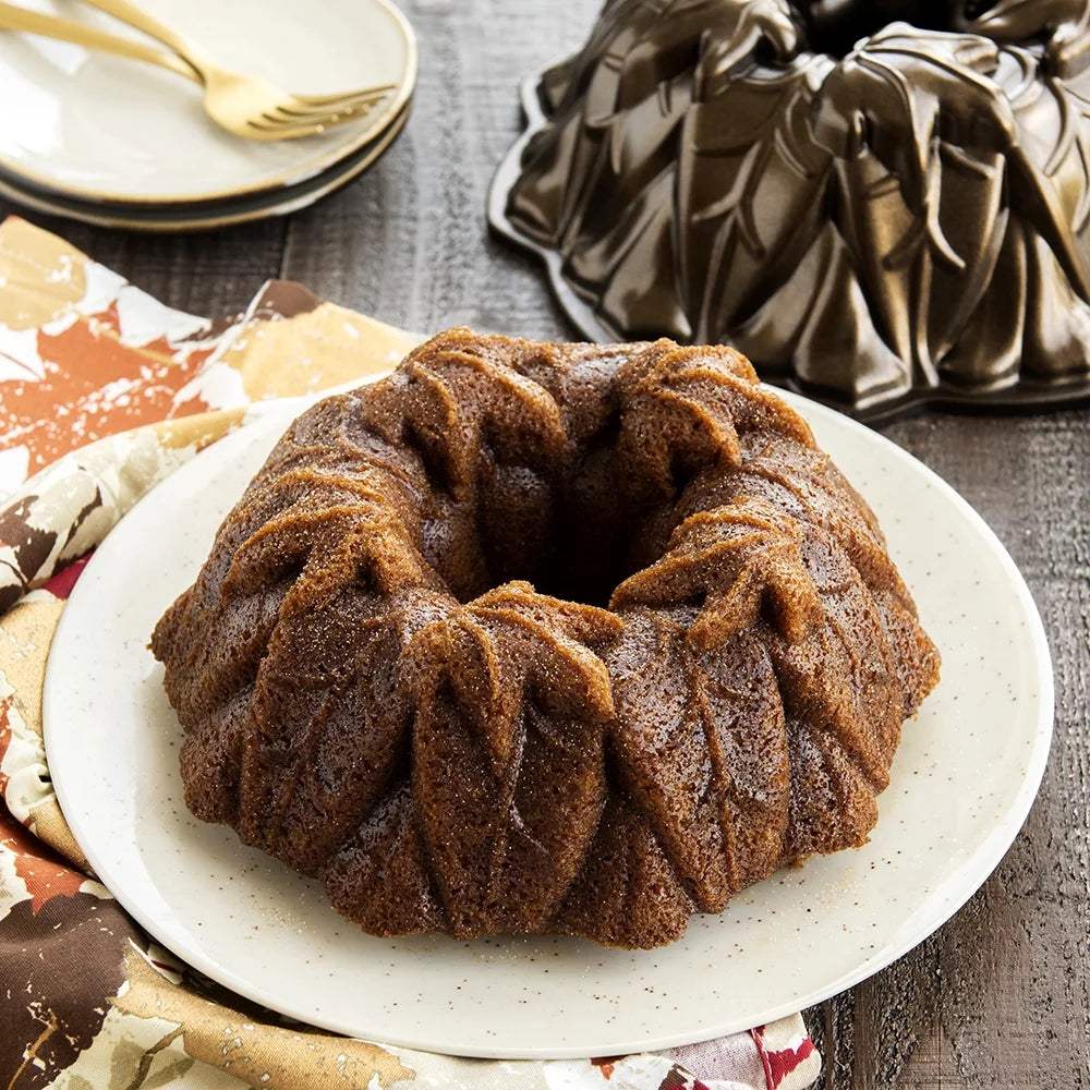 Nordic Ware Harvest Leaves Bundt Pan, Bronze R44117