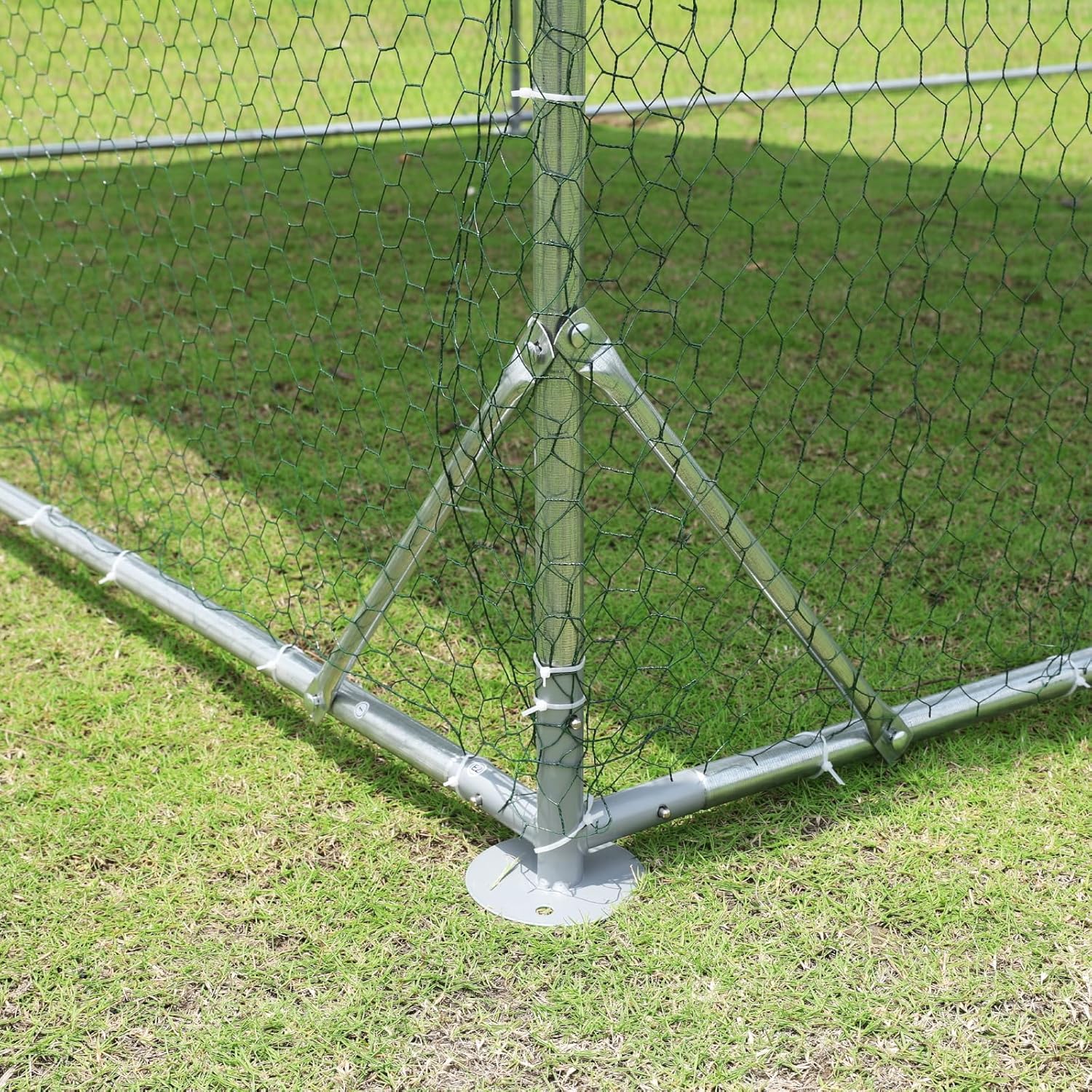 Large Metal Chicken Coop Walk-in Poultry Cage with Waterproof Cover P7504