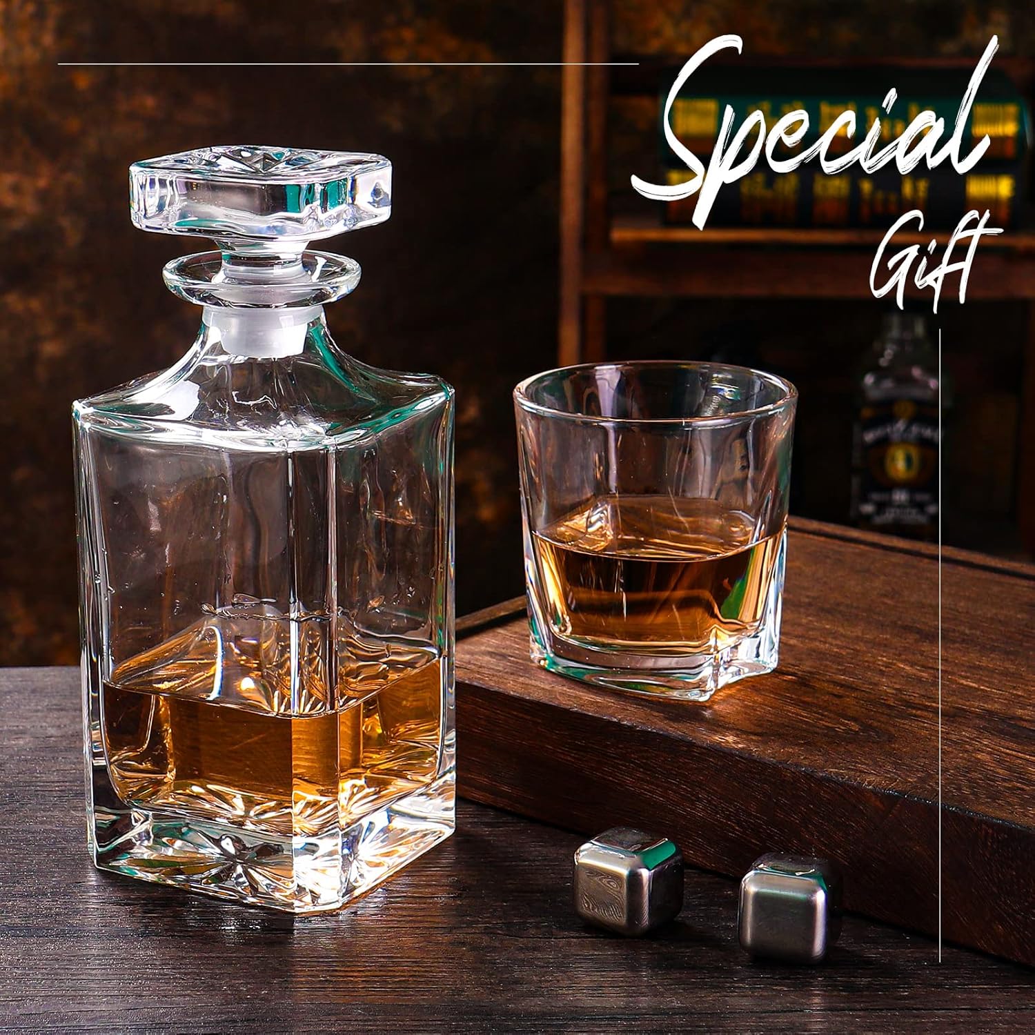 Glass Decanter with Airtight Geometric Stopper, Italian Lead-Free Glass, 25.97 oz G63180