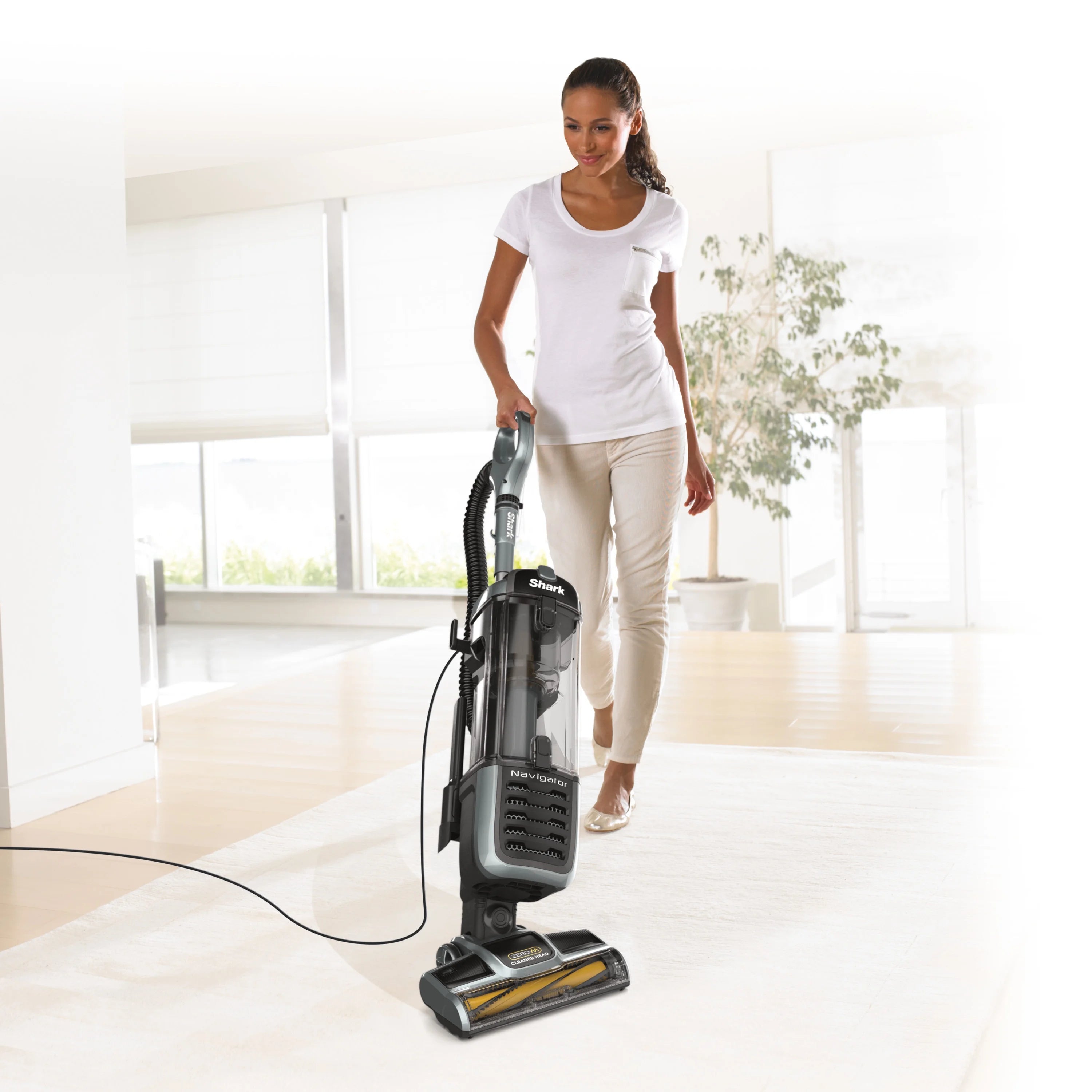 Shark Navigator Self-Cleaning Brushroll Pet Upright Vacuum A66908