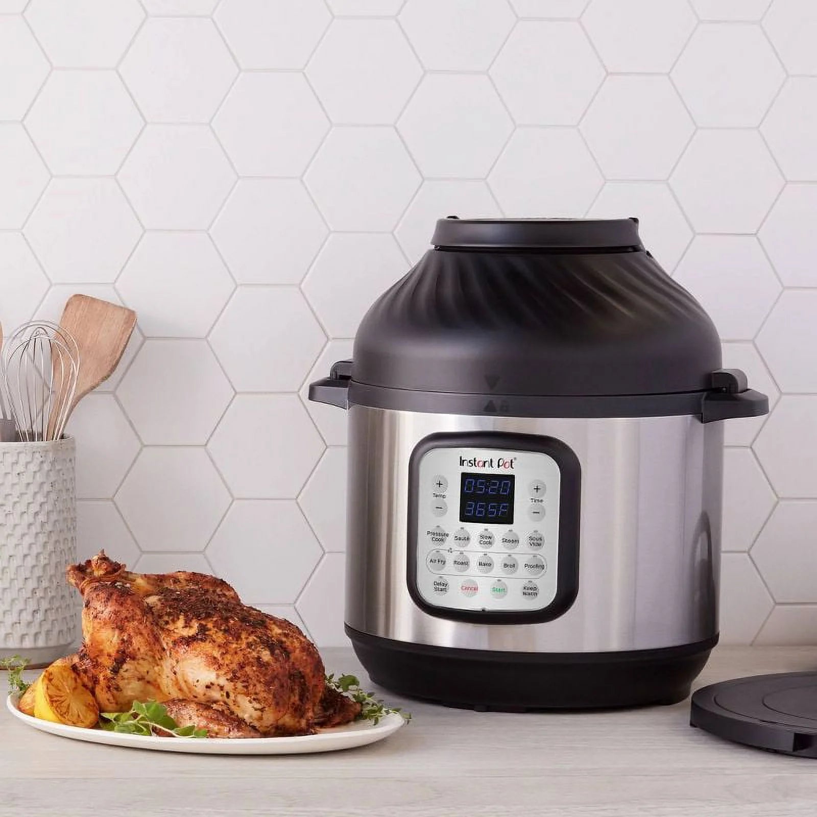 Instant Pot Duo Crisp 6qt 11-in-1 Pressure Cooker with Air Fryer Lid E715