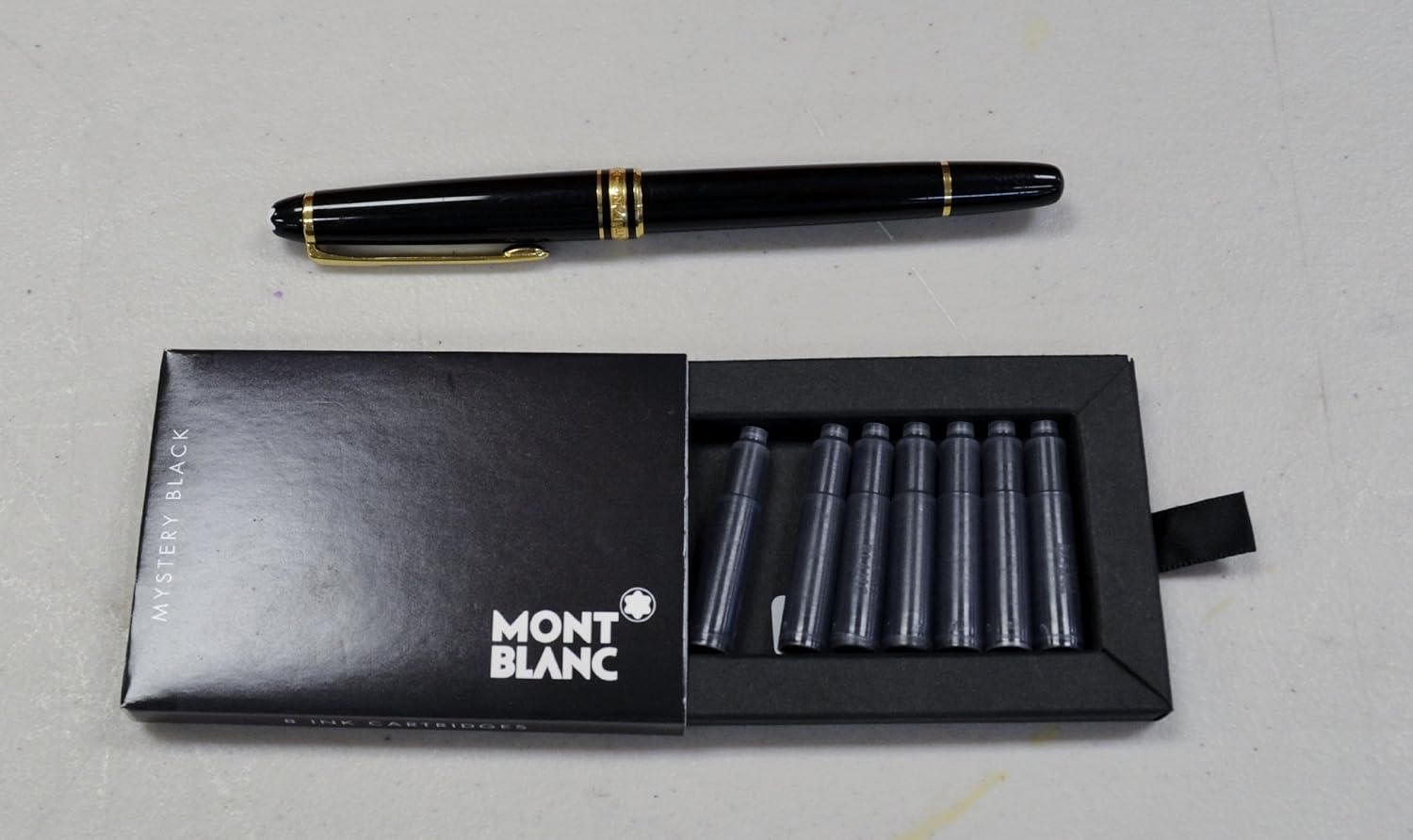 Montblanc Meisterstuck Classique Fountain Pen 144, Black with Gold Trim, 13670