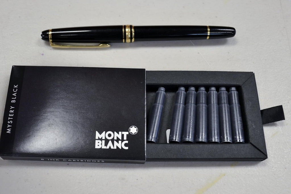 Montblanc Meisterstuck Classique Fountain Pen 144, Black with Gold Trim Q866