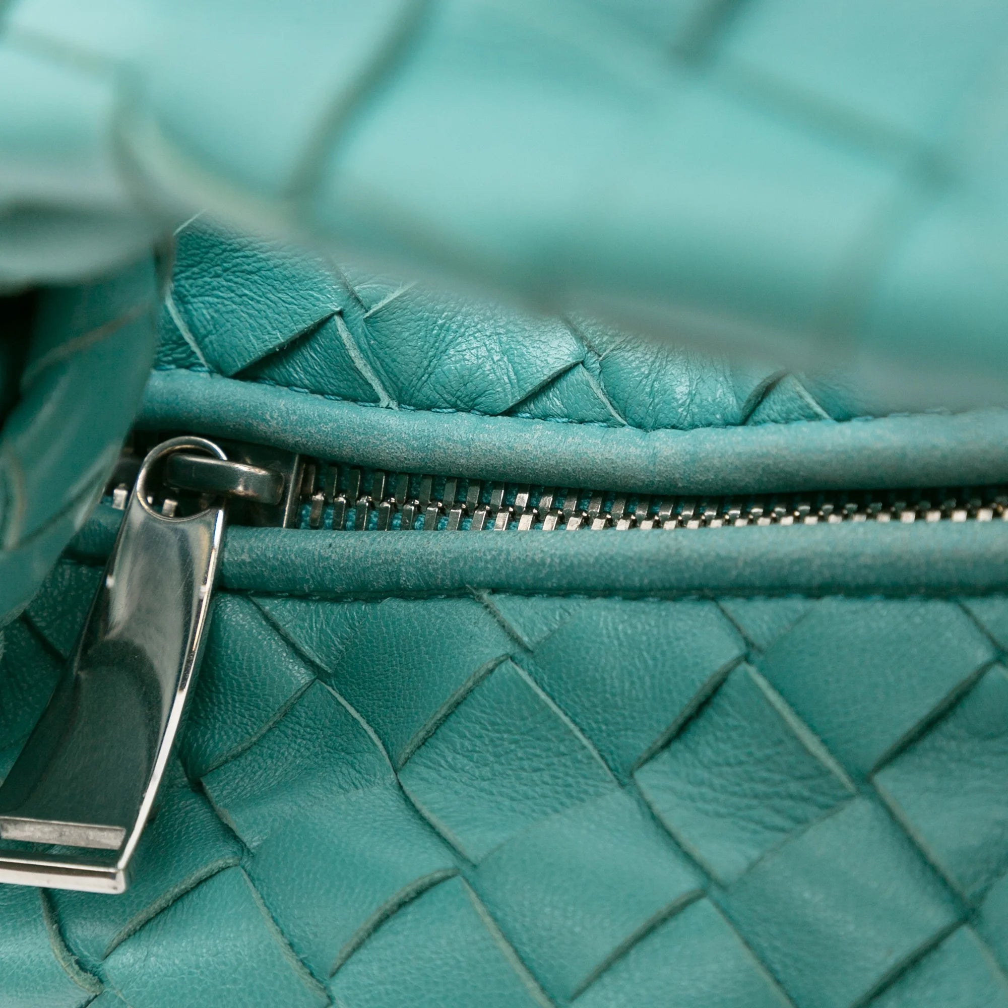 Bottega Veneta Mini Intrecciato Jodie Calf Leather Blue Handbag D874