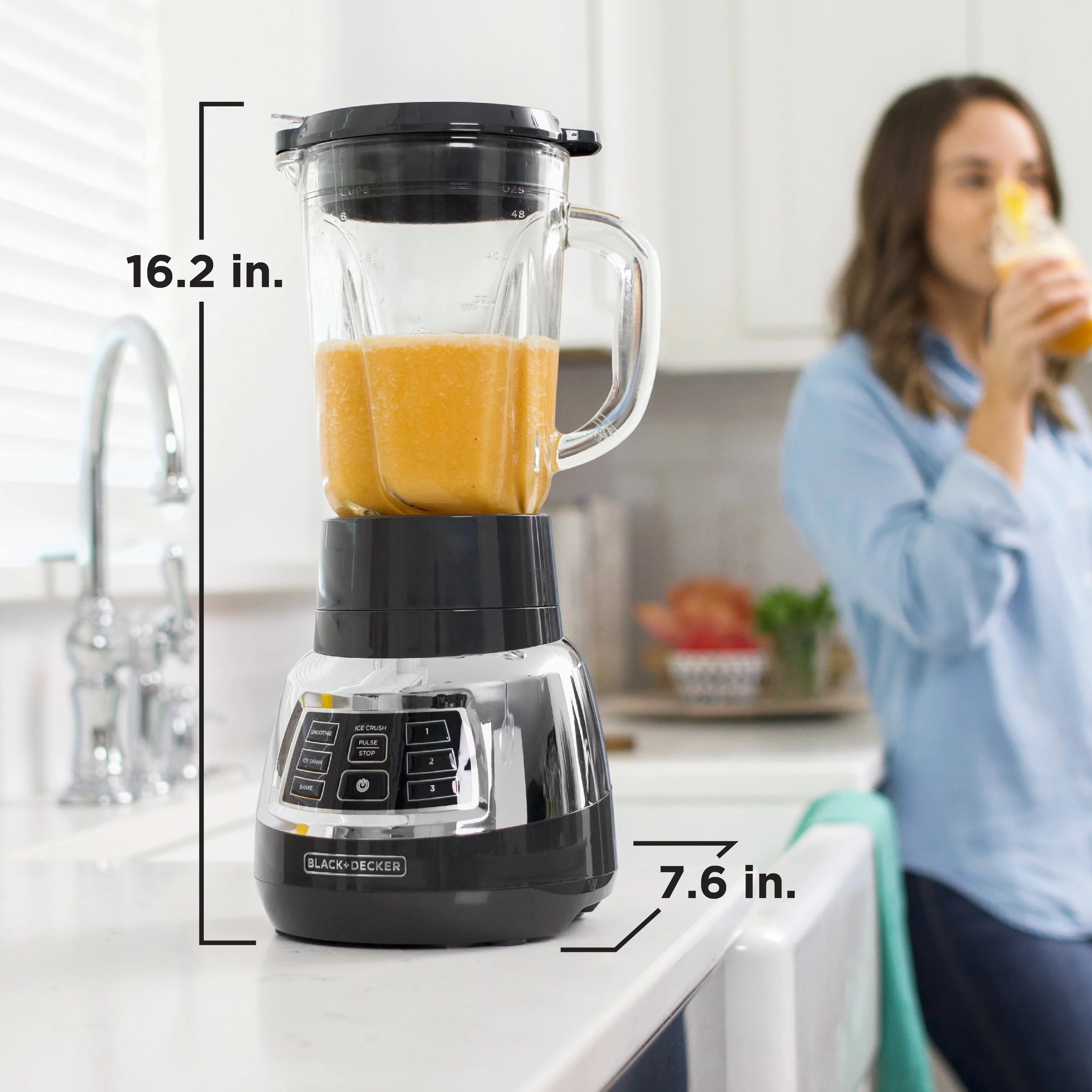 BLACK+DECKER Quiet Blender with Cyclone Glass Jar R38157