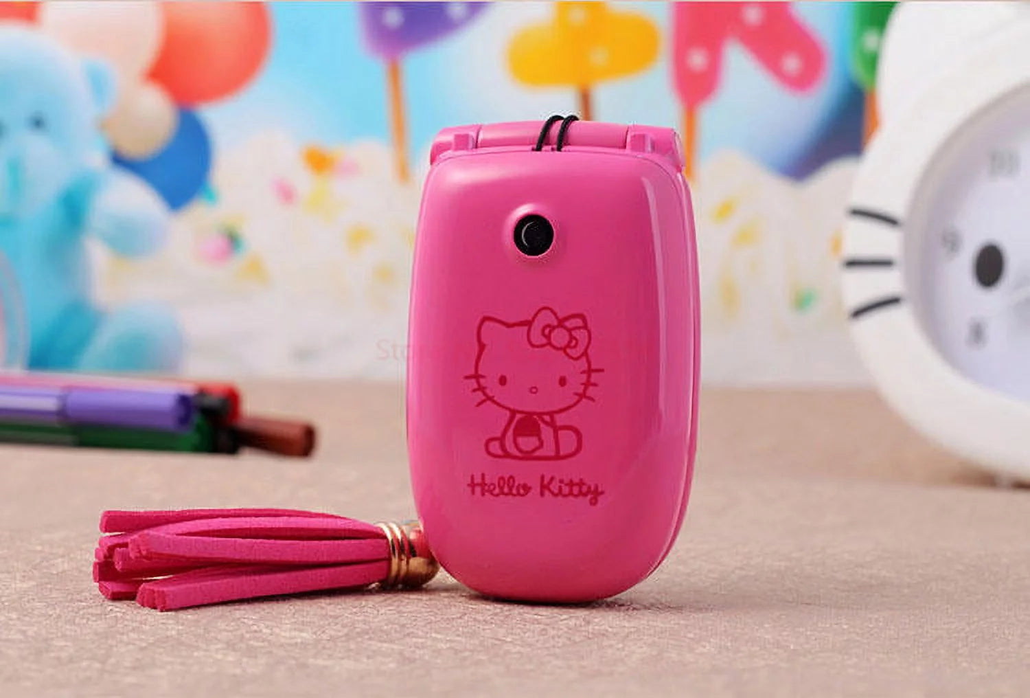 W88 Kawaii Flip Phone Super Small 2G GMS Cellphone D474874