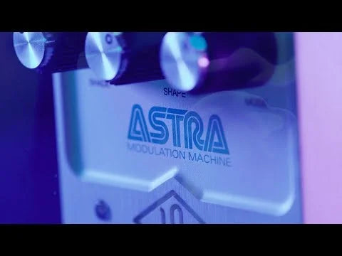 Universal Audio UAFX ASTRA Modulation Machine Guitar Effects Pedal F8110