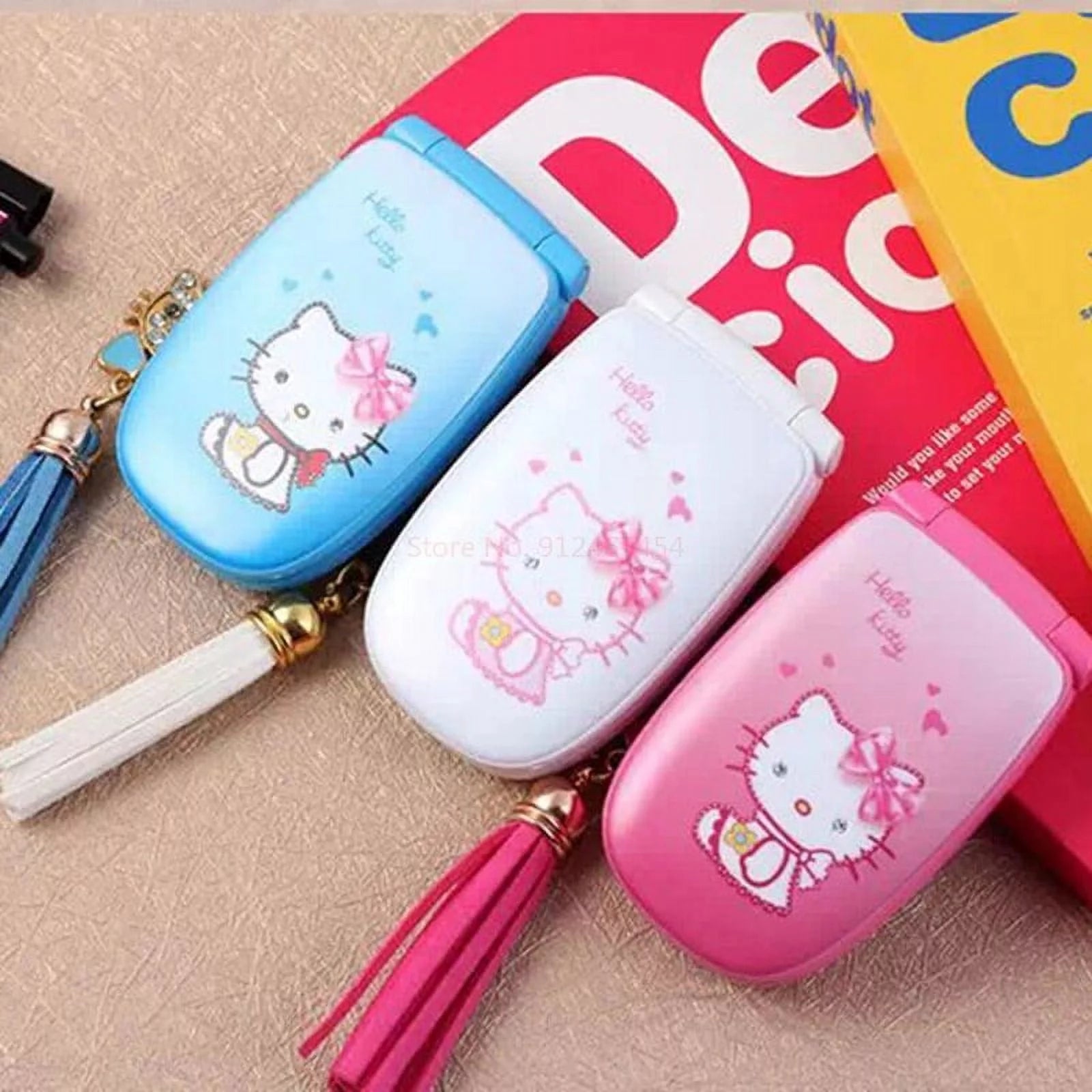 W88 Kawaii Flip Phone Super Small 2G GMS Cellphone D474874