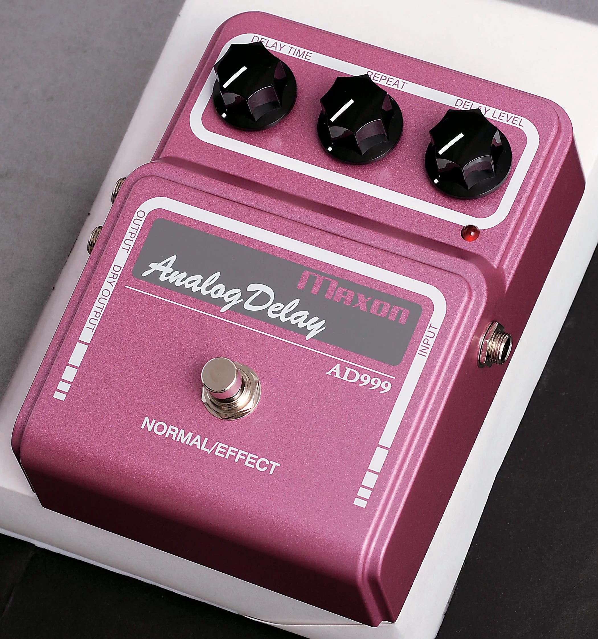 Maxon AD-999 Analog Delay Guitar Pedal E23897