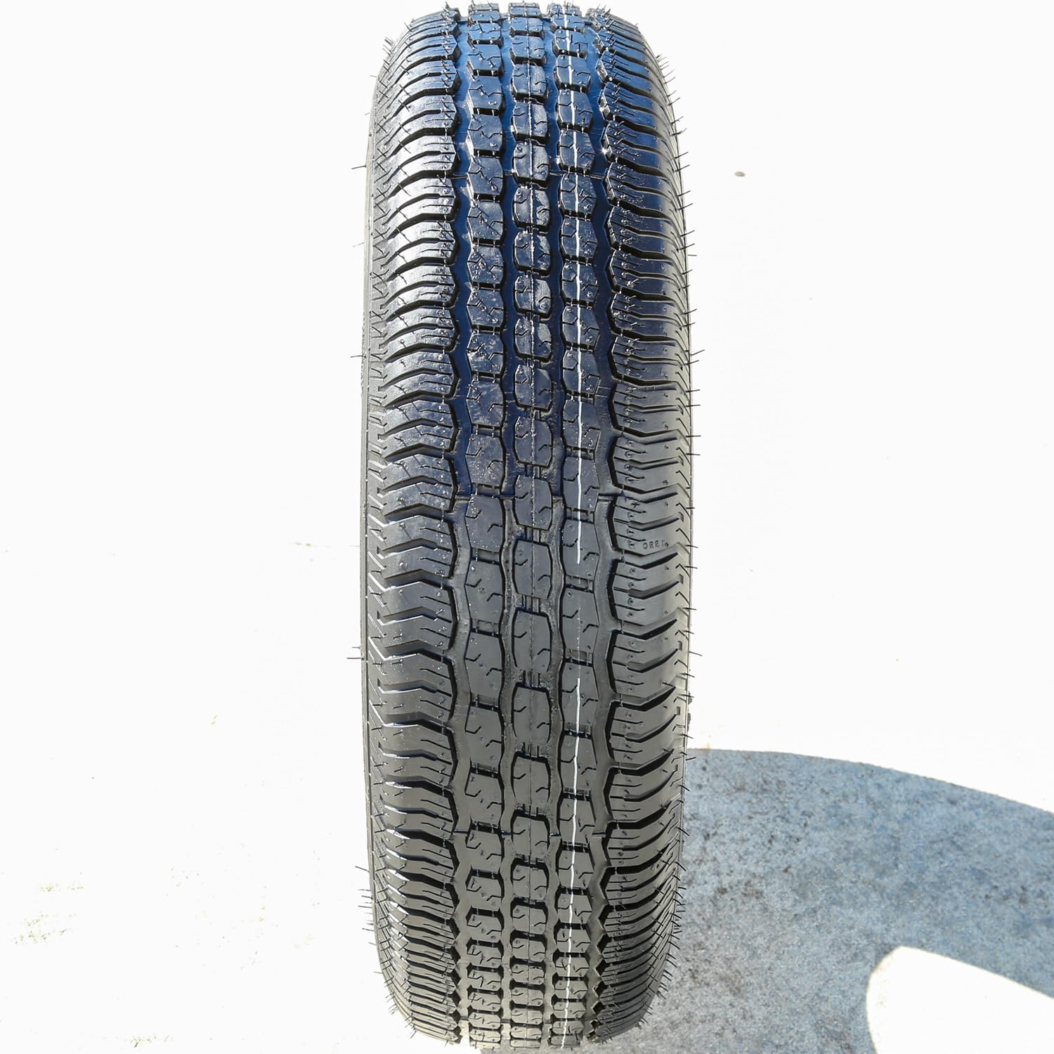 Tornel Classic P235/75R15 105S All Season Radial Tire C62703